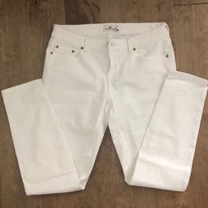 Vineyard Vines NWOT White skinny jeans size 8